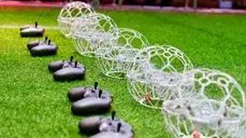 美军“萨尔沃”号执行南海坠机战机打捞任务