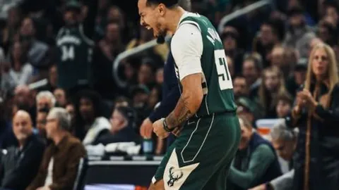 巴萨女足对皇马争议判罚表达不满：质疑越位判罚改写比赛走势